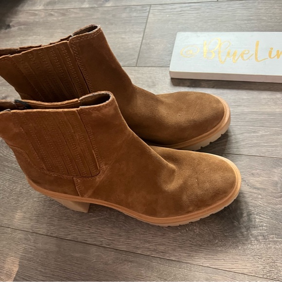 Dolce Vita Caster H2O Booties in Camel Suede NWT - Picture 3 of 7